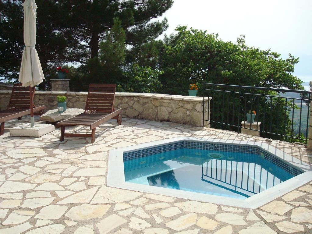 Merlot Village Rental Apartments Kariá Exterior foto
